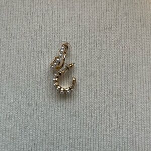 Fashionable Zinc Alloy Faux Pearl Decor Cuff Hoop Earrings